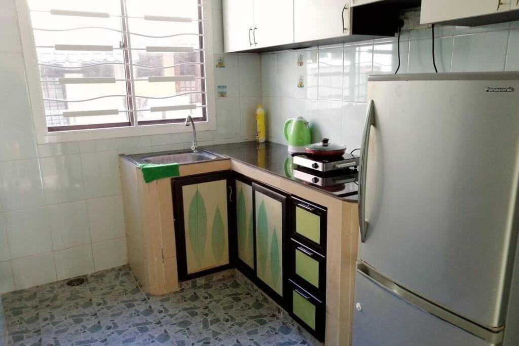 Kulai Dream Homestay 4room 16pax @near Kulai Aeon, JPO, Senai Airport, Legoland