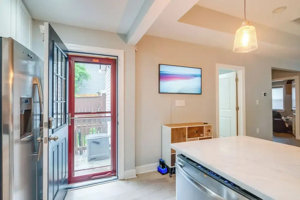 Washington DC Gem w/ Fenced Backyard