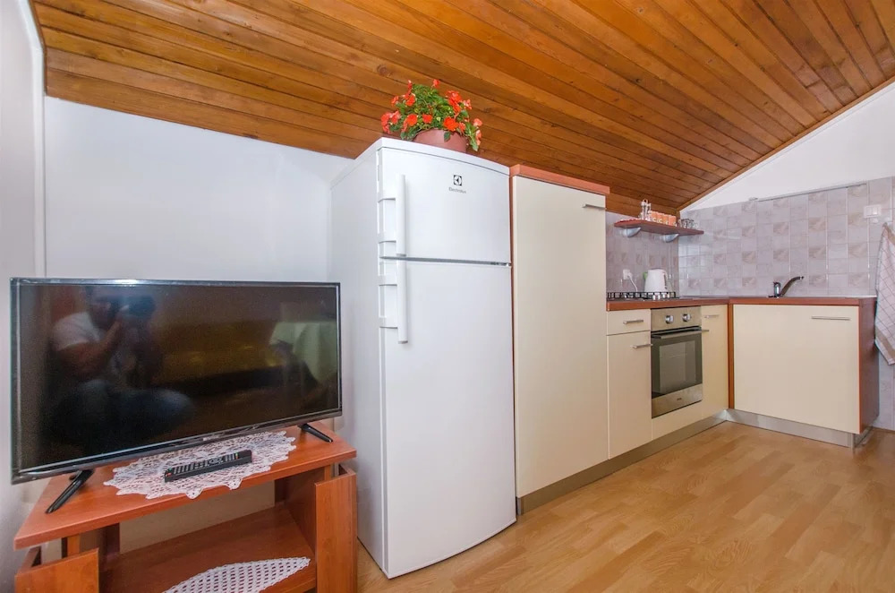 Apartments and Rooms Stjepan