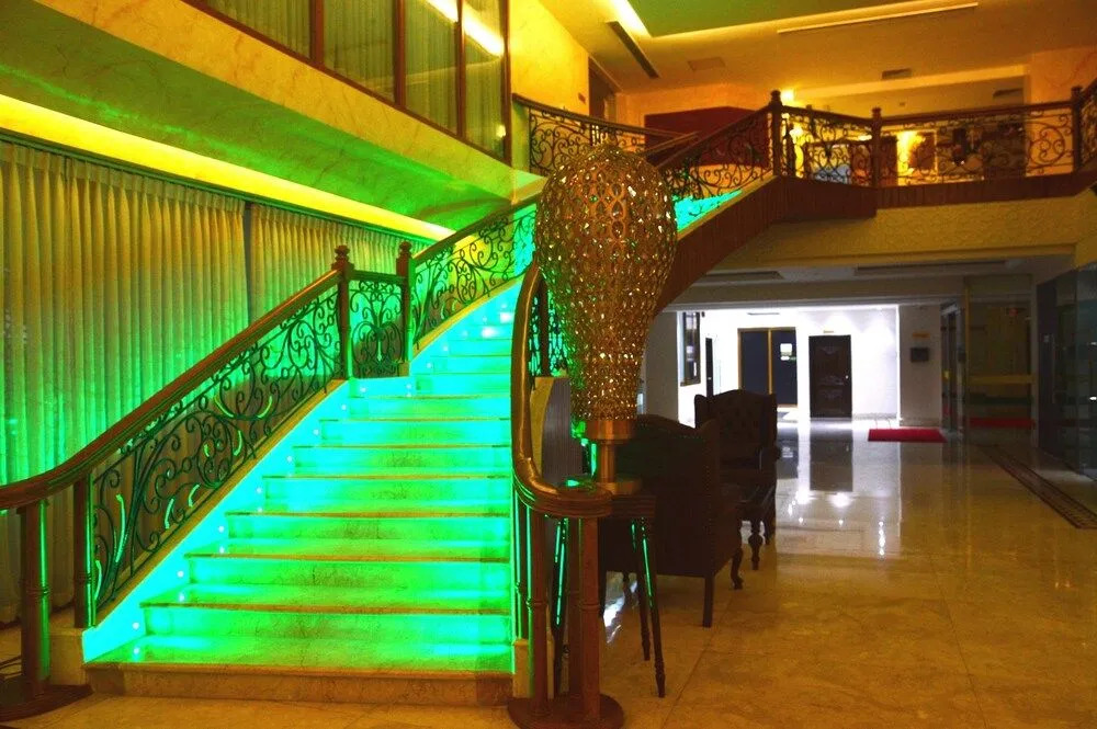 The Royal Paradise