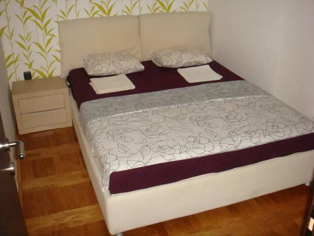 Apartments Orfej