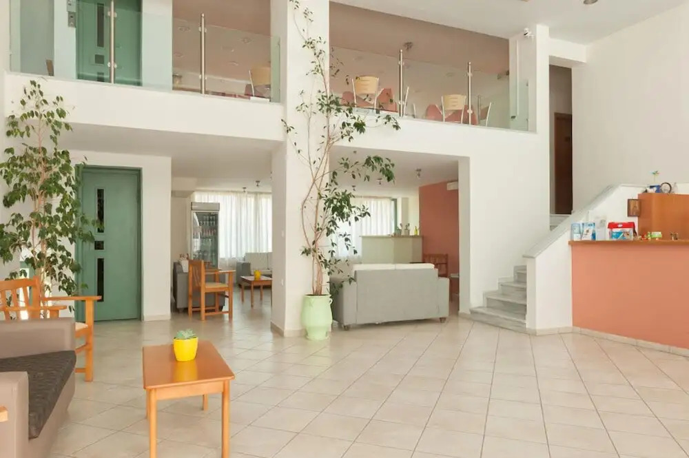 Ageri Hotel