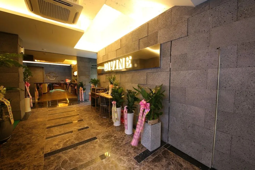 Suncheon Hound Hotel Suncheon Station Branch