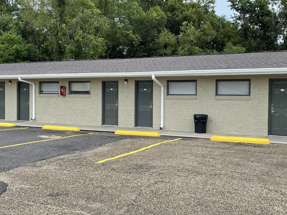 Economy Inn