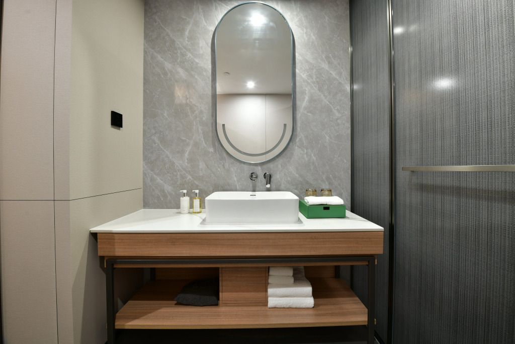 Отель Holiday Inn Guangzhou Zhujiang New Town by IHG