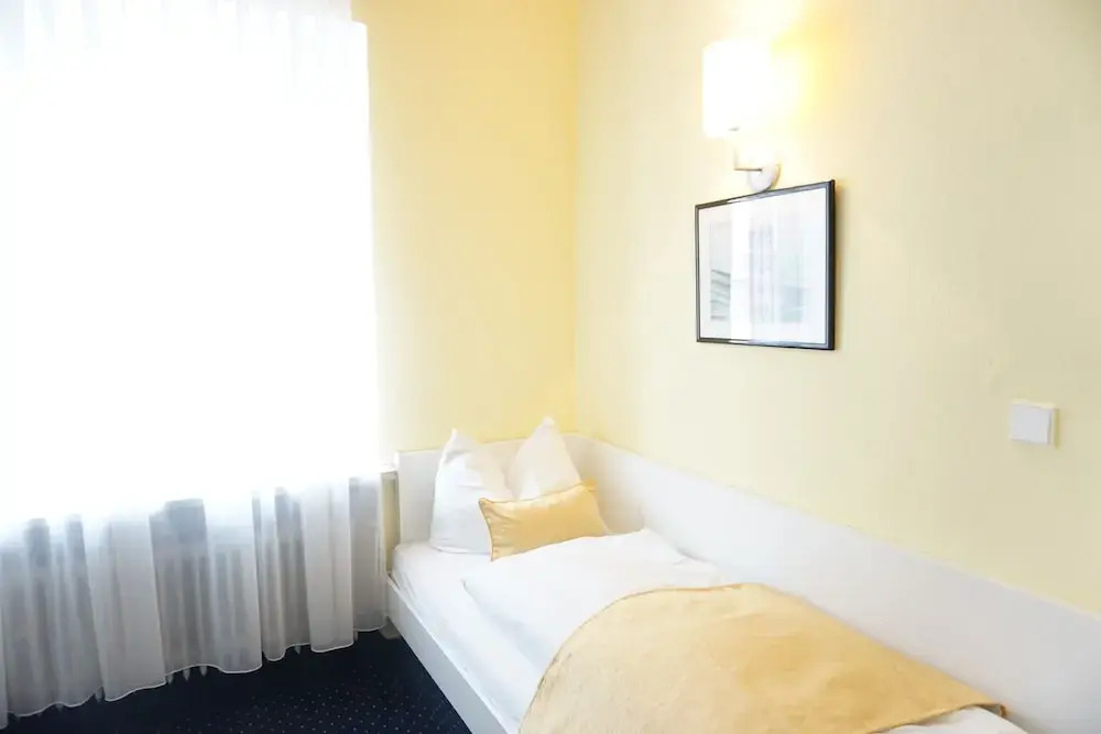 Herdegen Rooms - Self Check-in