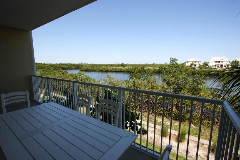 615 Little Harbor