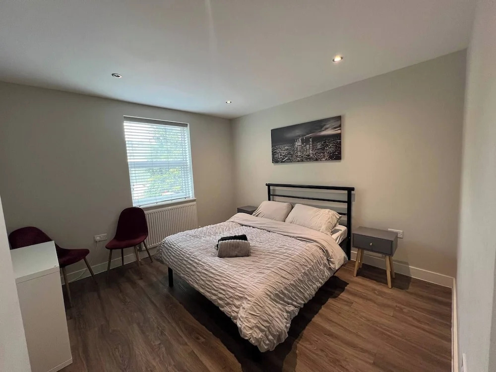 The Grand Spacious Two Bed Apartment
