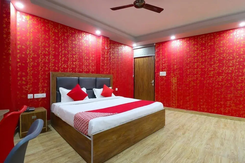 Classic Hotel by OYO Rooms