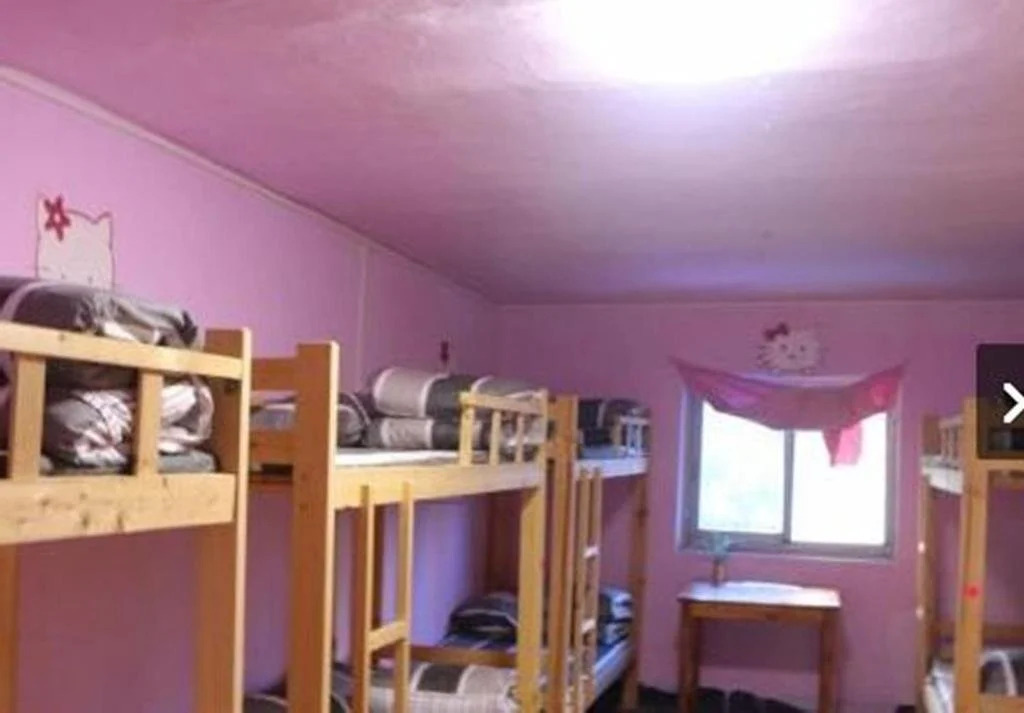 Lover Family Youth Hostel