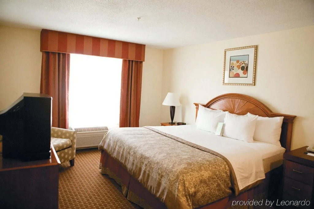 La Quinta Inn & Suites by Wyndham Houston North-Spring