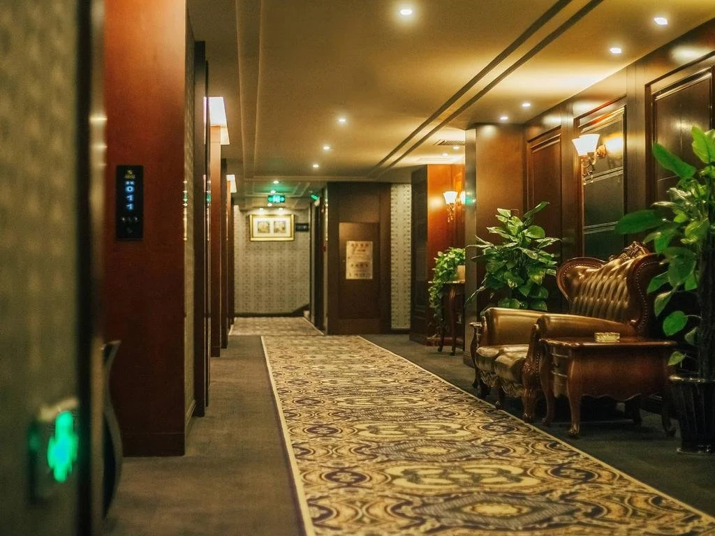Zhonghui Hotel
