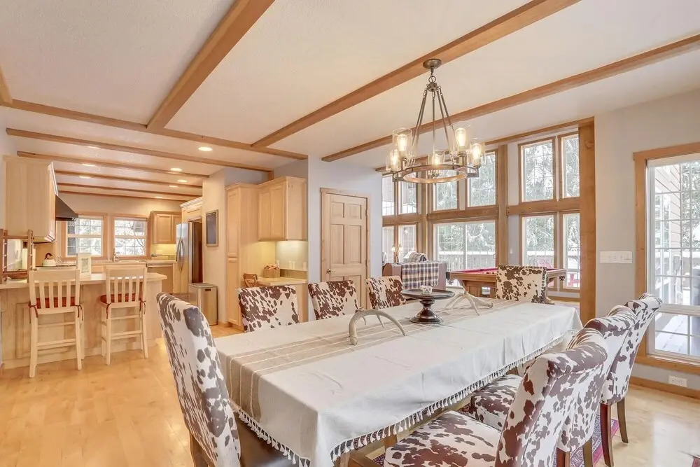 Lazy Bear Lodge