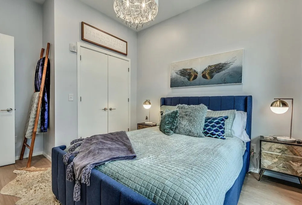 Lllume Ultramodern Community Bonus Room 1 Bedroom Condo