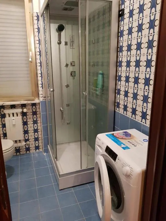 Appartamento a Alassio, zona tranquilla , posto auto.