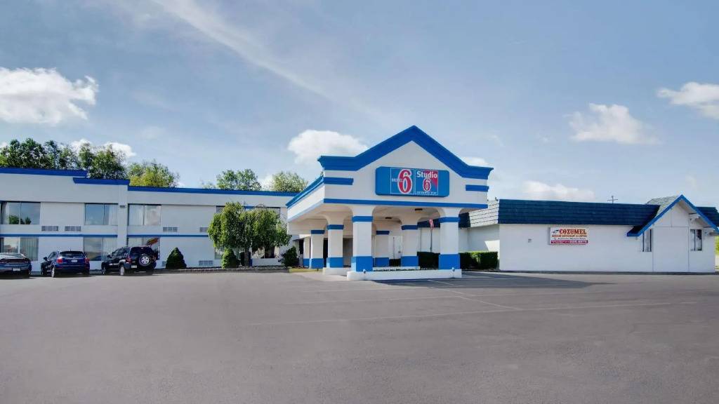 Motel 6-Clarion, PA