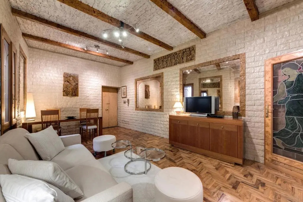 Fontana di Trevi Charming Apartment CIR 15280
