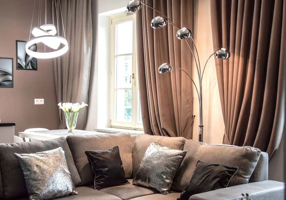 Platinum Apartment by PLA