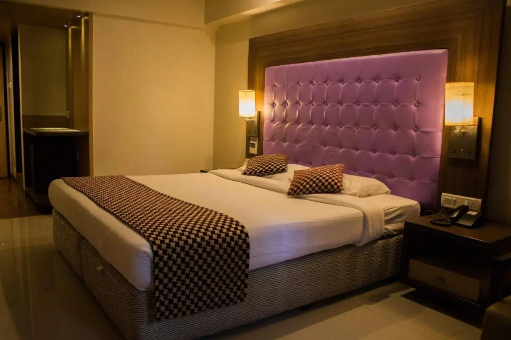 OYO 351 Hotel Corporate