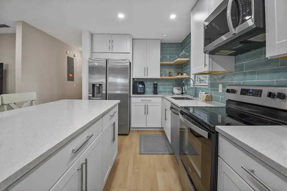 Family & Pet-friendly Home Near Beach, Downtown & Boat Ramp