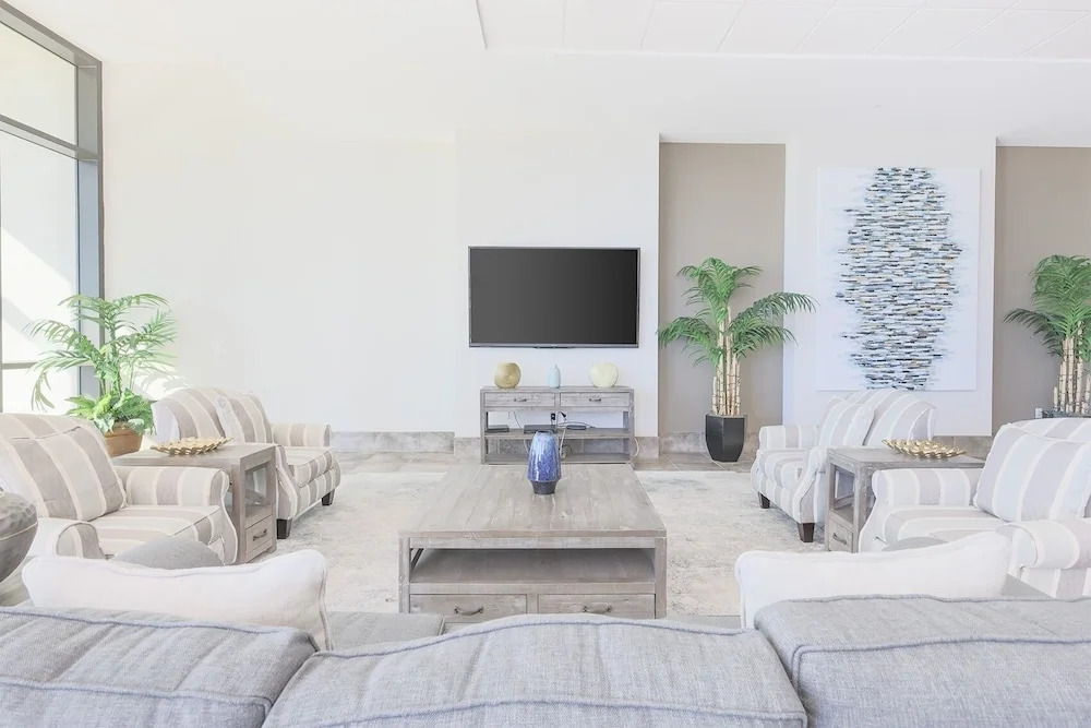 The Oasis 1406 Formerly Phoenix West Ii 1406 3 Bedroom Condo