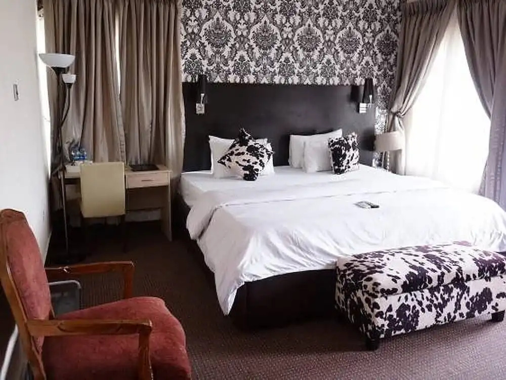 Carlton Gate Xclusive Hotel