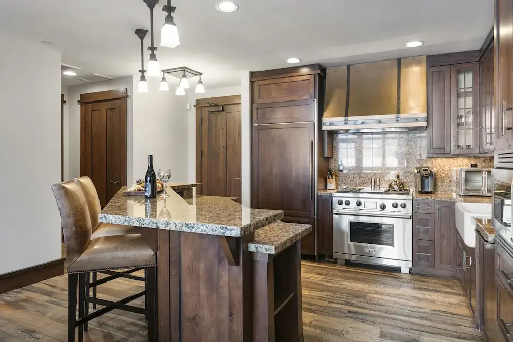 Arrowleaf Lodge - Two Bedroom Condo #401 by Deer Valley Resort