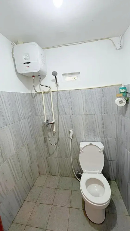 Djuragan Kamar Halona