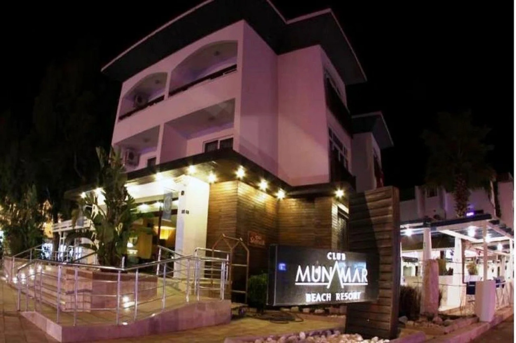 Faros Premium Beach
