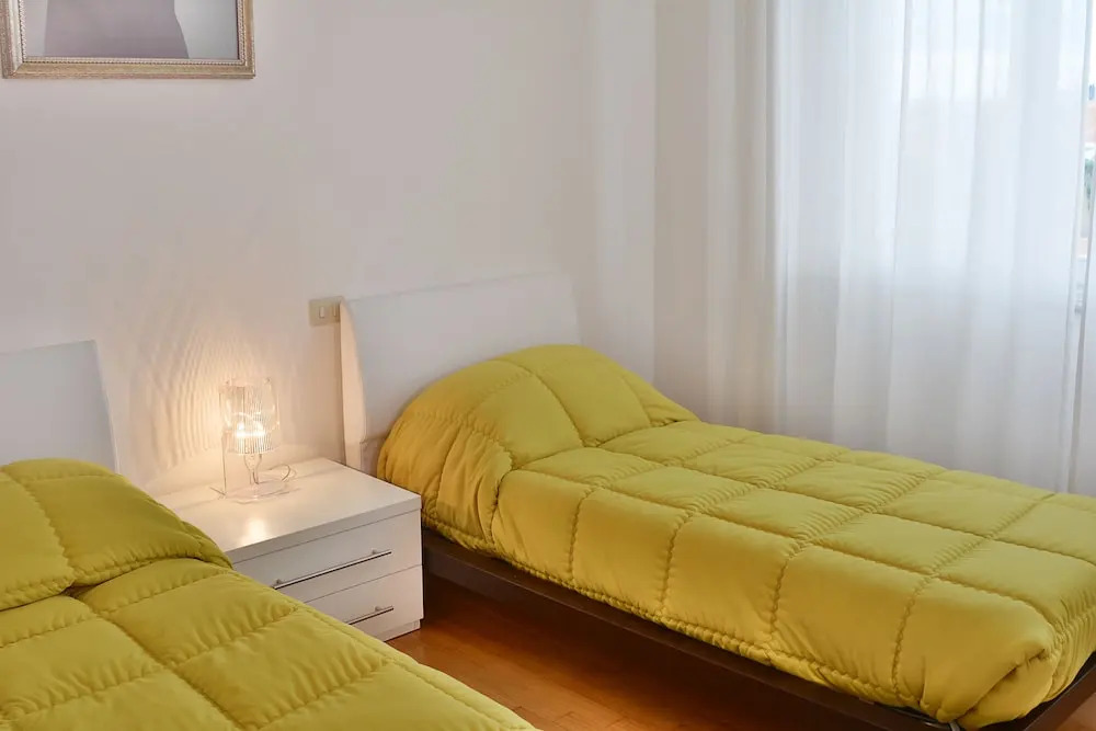 N12 Design Accomodation Alpha