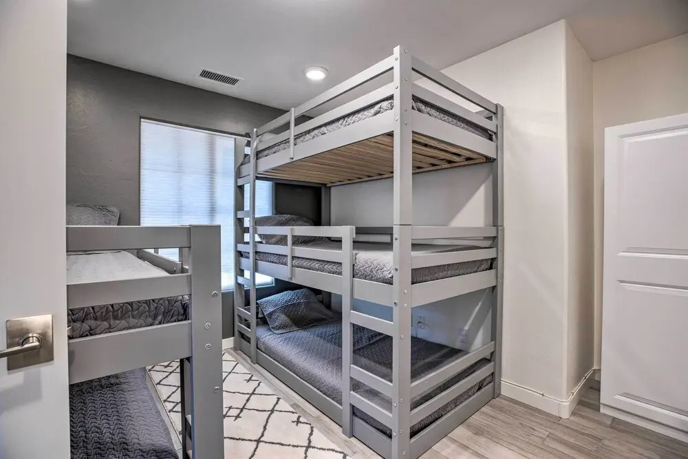 Close to Hikes! Snowbird Oasis w/ Pool in Estrella