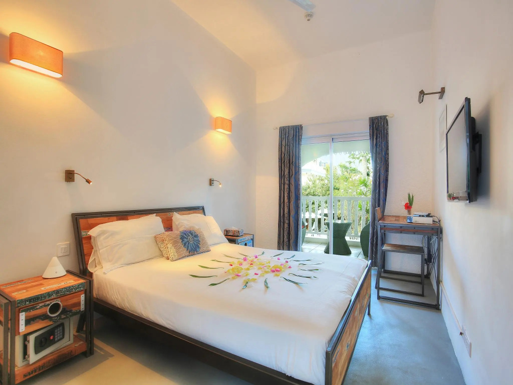 Esprit Libre Restaurant and Guest House