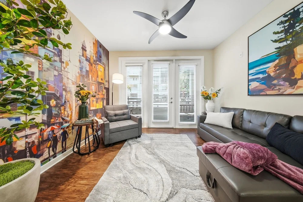 Chic 2BR w Pool Pet-friendly Unit 14