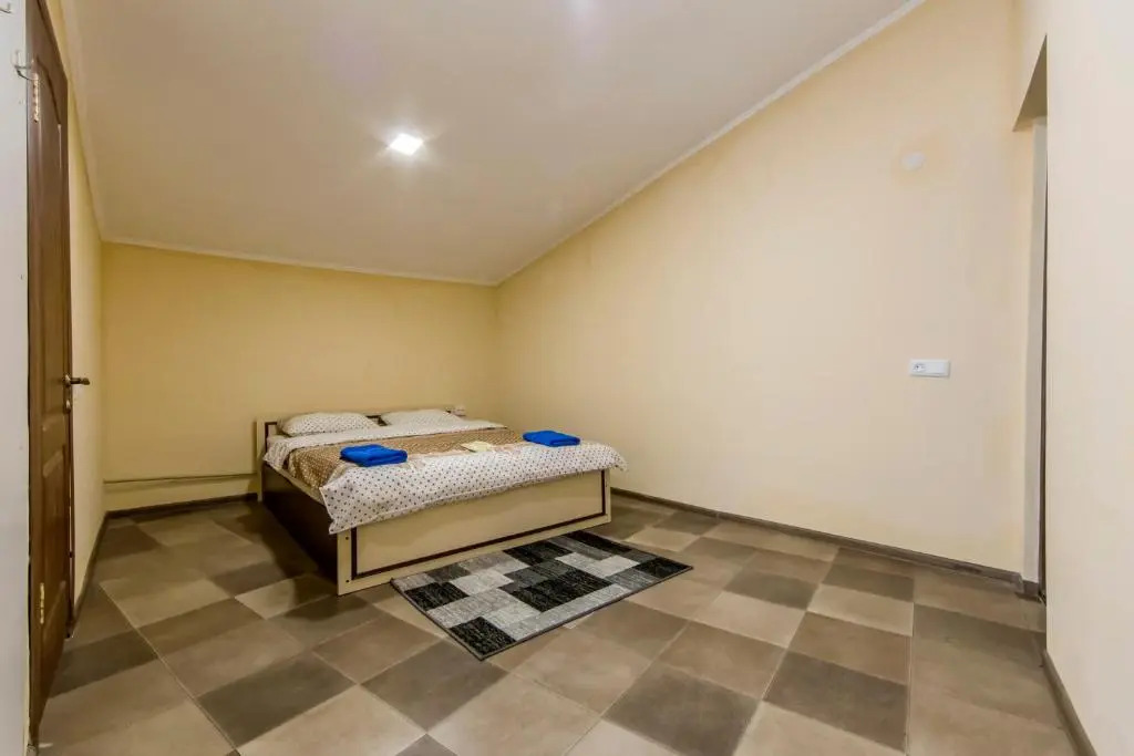 Komfortnye apartamenty v samom tsentre Kieva vozle m.Zolotye Vorota