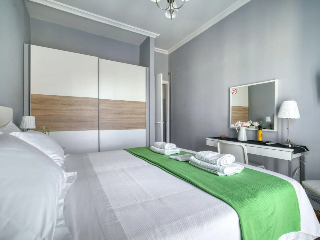 Snug apartment in Αθήνα with veranda