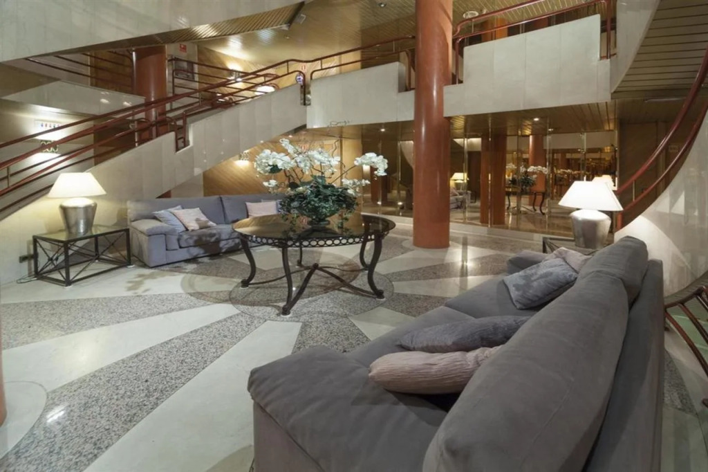 Aparto-Hotel Rosales