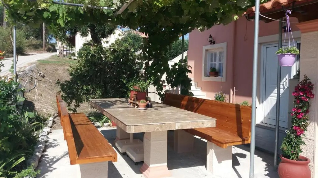 Lenas Apartments