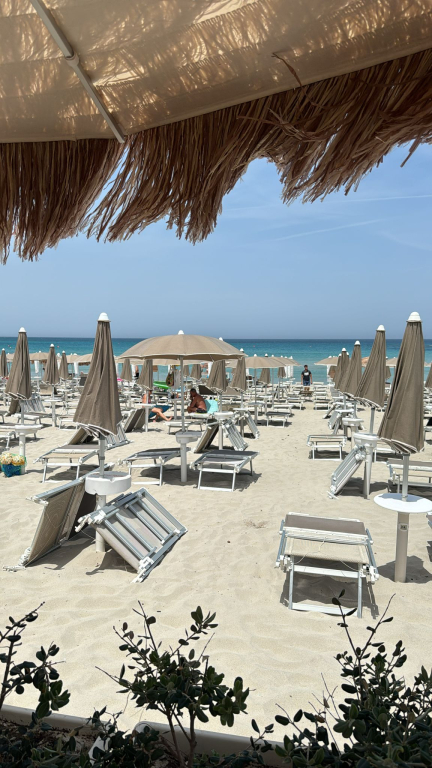 Oasis Park Hotel