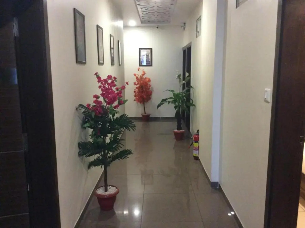 HOTEL RK PALACE