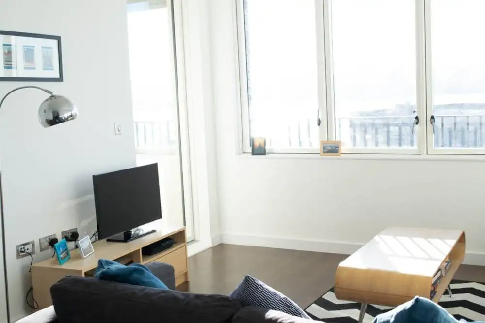 Stunning 1 Bedroom Riverside Apartment