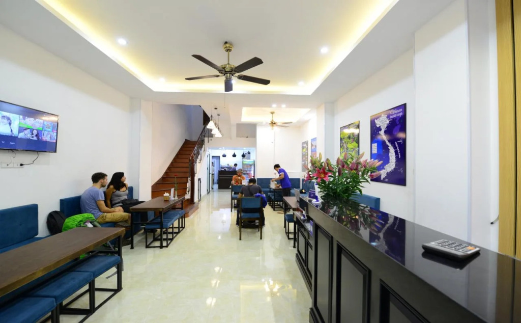 Pillow Backpacker Hostel