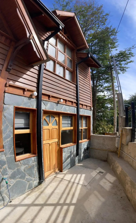 Ushuaia - Studio Exclusivo Alakalufes