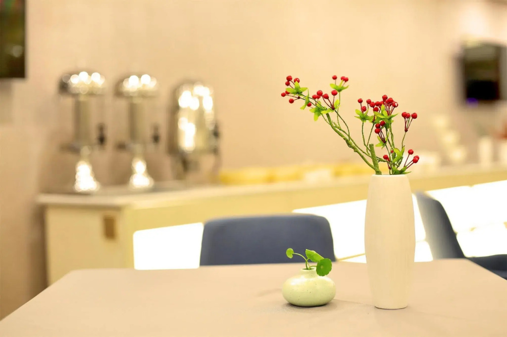Lujia International Hotel