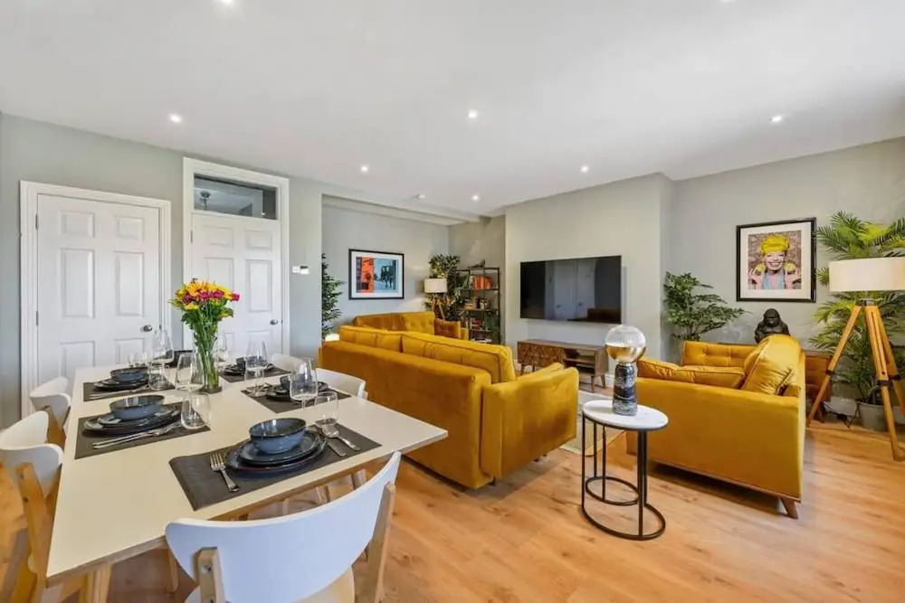 Host Apartments Upper Duke Street Apartment