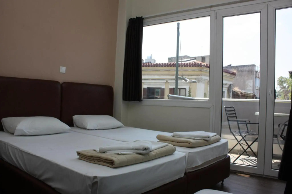 Pella Inn Hostel