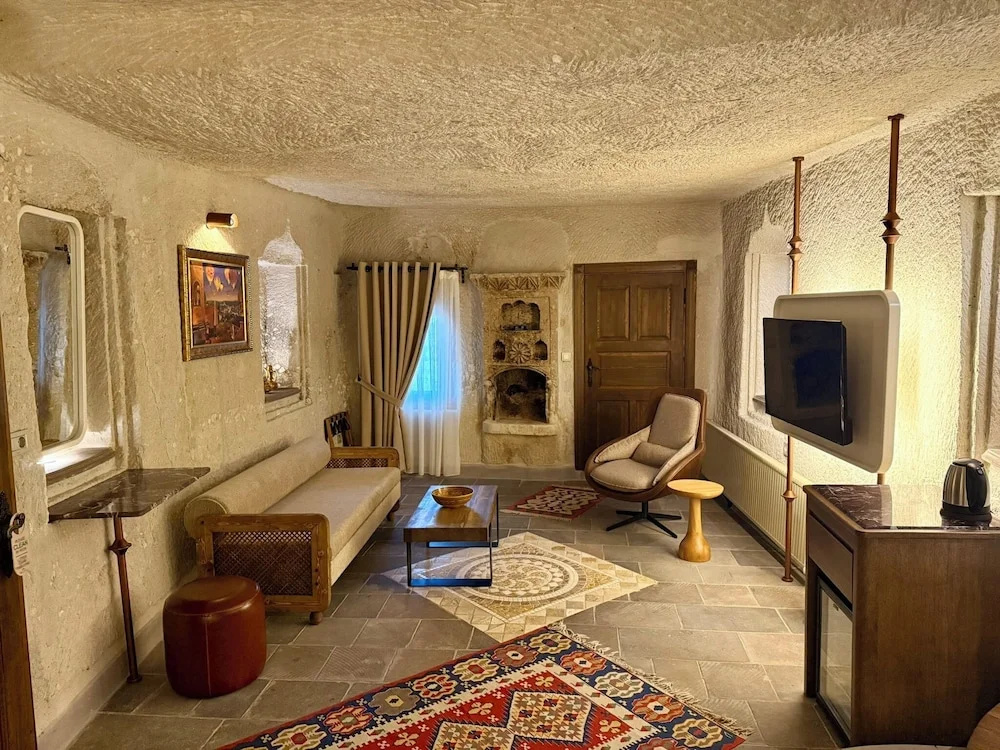 Miras Hotel