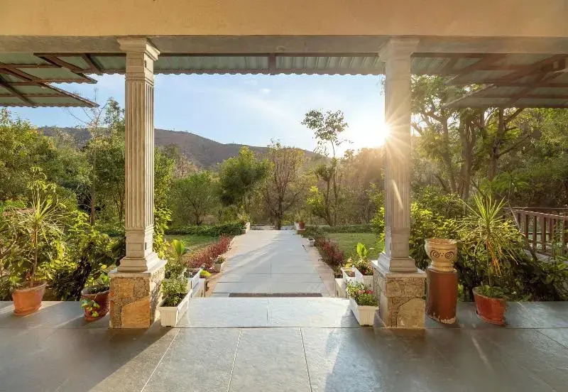 The Hunting Lodge - Luxury Resort in Udaipur