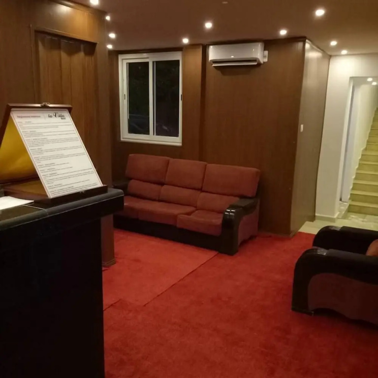 La Villa Hotel