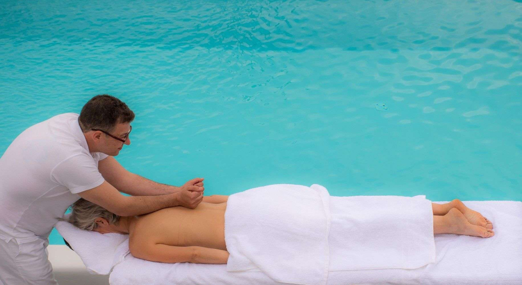 CAPE 9 Villas & Suites