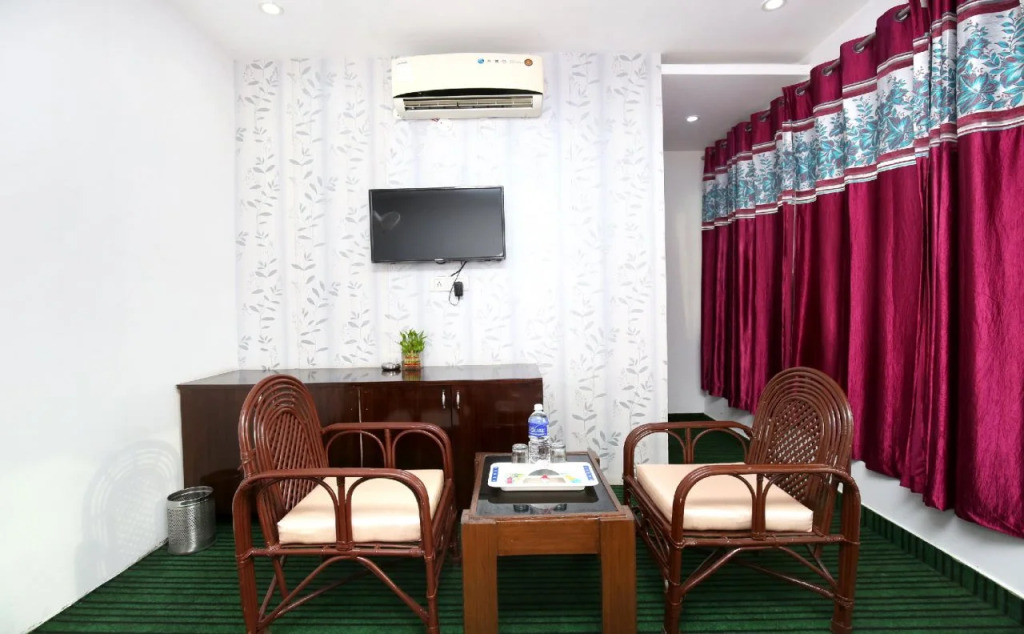Hotel Panchkula Inn By OYO Rooms